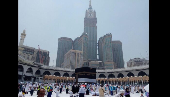 Alasan Pemerintah Larang Umrah Backpacker