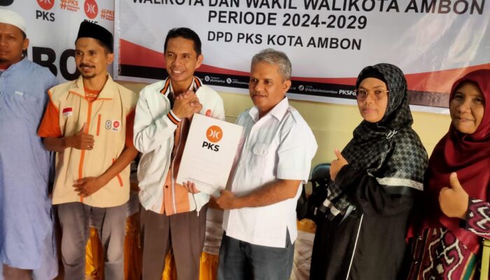 Maju sebagai Balon Wawali Kota Ambon, Yusuf Wally Ambil Formulir Pendaftaran Lewat PKS