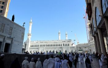 Jemaah Umrah Harus Tinggalkan Arab Saudi sebelum 6 Juni 2024, Sanksi Denda hingga Dideportasi bagi yang Langgar