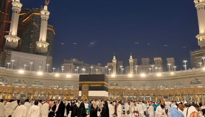 Masjidil Haram Padat, Jemaah Diimbau Salat di Hotel dan Masjid Sekitar