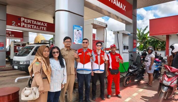 Persiapan Nataru 2024, Pertamina Bersama Disperindag Merauke Sidak SPBU Pastikan Kualitas Pertamax