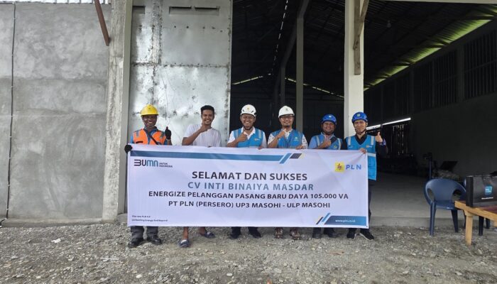 Dukung Energi Ramah Lingkungan, PLN UP3 Masohi Pasang Baru Listrik Daya 105 kVA Pelanggan CV Inti Binaiya Masdar