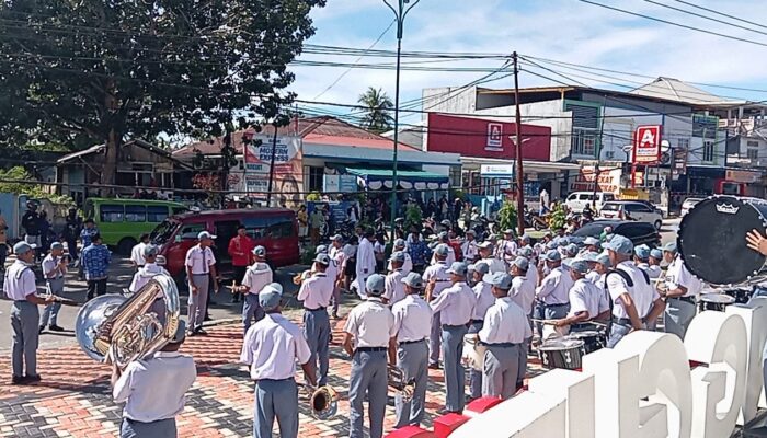 Penampilan Marching Band Tak Kalah Keren Semarakkan Hardiknas 2025 di Maluku Tenggara