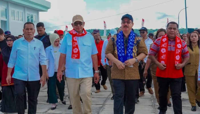 Gubernur Maluku Hendrik Lewerissa Bakal Bantu Percepat Pembangunan RS Pratama di Elat