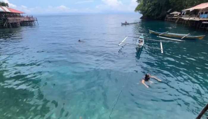 Pesona Pantai Lubang Buaya: Permata Biru di Desa Morela yang Bikin Tak Mau Pulang