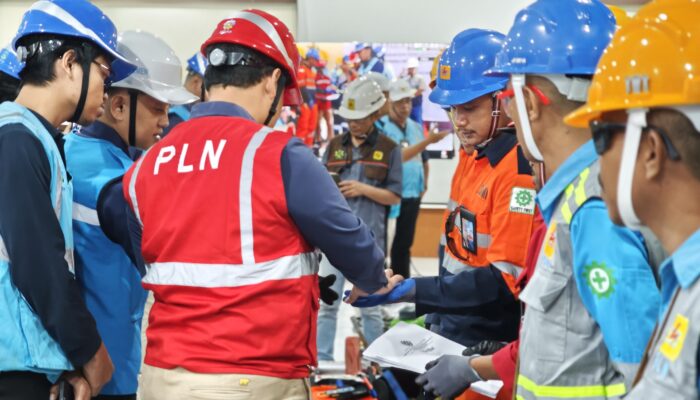 PLN UIW MMU Tunjukkan Kesiapan Awal Pekerjaan SR dan APP 2025 Lewat Gelar Pasukan dan Peralatan