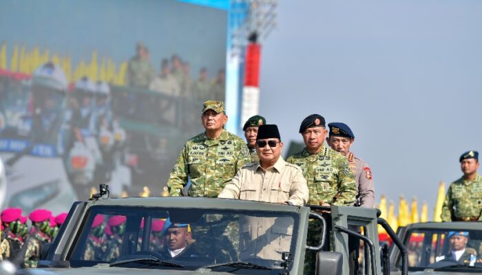 TNI Tampilkan Kekuatan di Gelar Pasukan Batujajar, Presiden: Kita Siap Mati untuk Rakyat