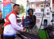 Rayakan Kemerdekaan di SPBU, Pertamina Patra Niaga Sapa Pelanggan Papua Maluku dengan Promo Spesial