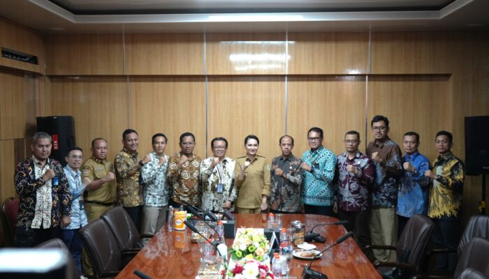 PLN UIW MMU dan Pemprov Maluku Utara Komitmen Percepat Akses Listrik ke Daerah 3T