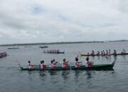 Lomba Dayung Sampan Dugelar di Pelabuhan Yos Sudarso Kota Tual, Diikuti Tenaga Kerja Bongkar Muat