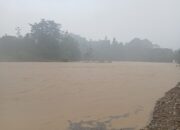 Sungai Warai Meluap, Lima Rumah Hanyut: Warga Suli Wayari Desak Solusi Jangka Panjang