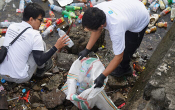 Sinergi PLN UP3 Sofifi dengan Pemda Malut Turut Sukseskan World Cleanup Day 2025 di Sofifi