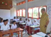 Tinjau Launching Program MBG di SDN Inpres Vatwahan, Bupati Malra Pesan Berdayakan Ekonomi Lokal