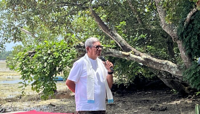 Buka Fan Kurkurat FPMK 2025, Hanubun Minta Perhatian Pusat terhadap Pariwisata Malra