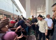 Disambut Hangat Warga, Wapres Gibran Tinjau Pasar Langgur dan Serap Aspirasi Pedagang