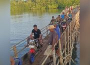 Tanpa Bantuan Pemprov Maluku, Warga Swadaya Bangun Jembatan Penghubung Rumadian-Dian