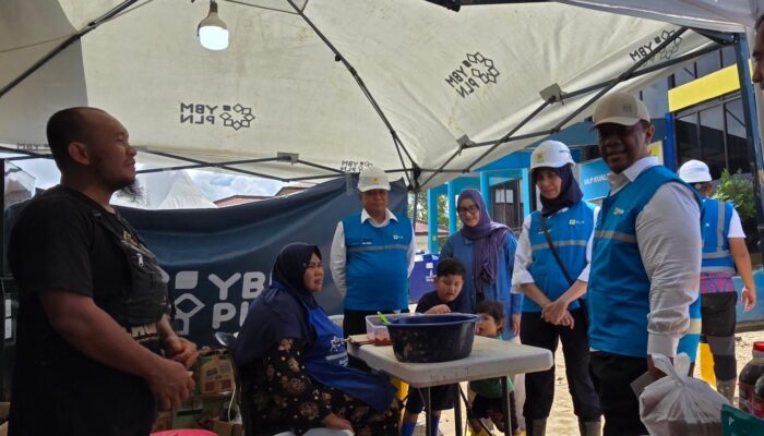 Direksi dan Relawan PLN Turun Langsung Pastikan Percepatan Pemulihan Fasilitas Umum di Aceh