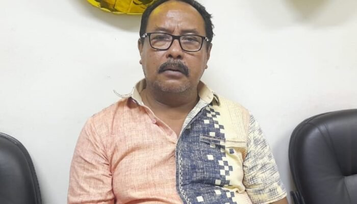 PAD Mandek, Ari Sahertian Desak Kepala Disperindag Maluku Dicopot