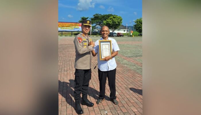 Terapkan Perdes Miras, Ohoi Sathean Raih Penghargaan Kapolda Maluku