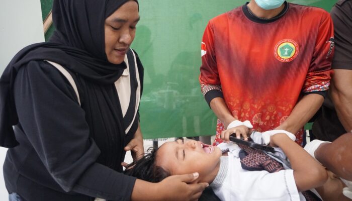 PLN UP3 Sofifi dan YBM PLN Gelar Khitanan Massal Gratis untuk Anak Kurang Mampu di Sofifi