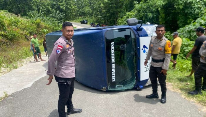Bus Rombongan Mahasiswa KKN UGM di Maluku Terbalik, Semua Penumpang Luka-luka