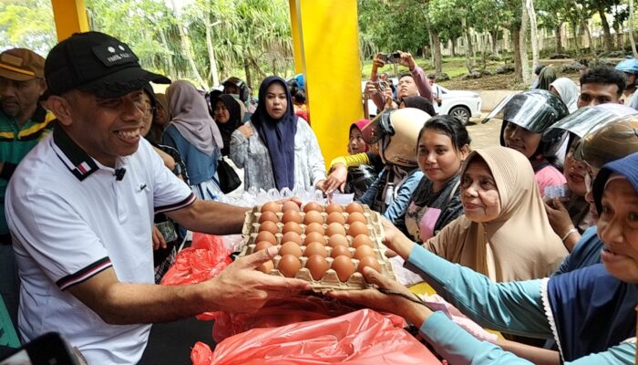 Laris Manis! Gerakan Pangan Murah Kota Tual, Telur Habis dalam 30 Menit