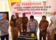 Dorong Kesejahteraan Anggota, Kapolres Buru Resmikan Gedung Primkopol dan Tinjau Layanan Usaha