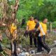 Diperintahkan Prabowo, Polres Kota Tual Langsung Bersihkan Sampah dengan Kurve Massal