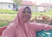 Berburu Telur Untuk Kue Lebaran, Emak-emak Serbu Gerakan Pangan Murah Pemkot Tual