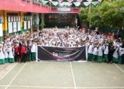 Pertamina Patra Niaga Salurkan 2.000 Paket Sekolah bagi Anak Papua, Dorong Semangat Belajar Generasi Muda