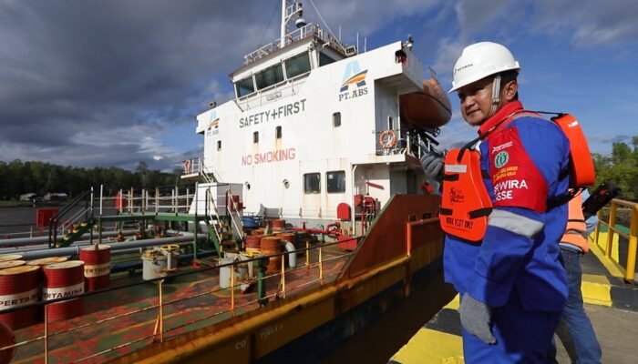 Garda Terdepan Pertamina Patra Niaga Tetap Layani Energi Sepenuh Hati selama Libur Idul Fitri