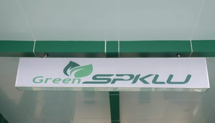 SPKLU Pertama di Bandara Pattimura Ambon Resmi Beroperasi, Dukung Kendaraan Listrik di Maluku