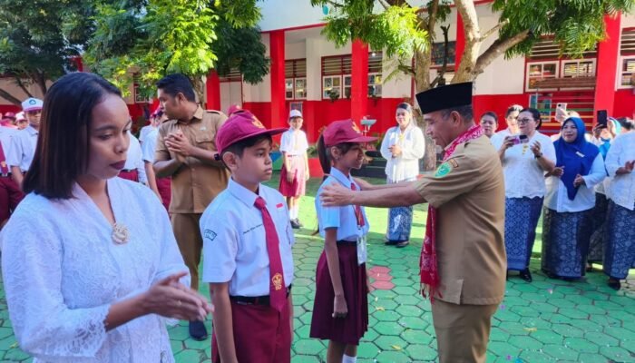 Wawali Tual Buka Ujian Sekolah di SDN 12, Tekankan Integritas dan Kualitas