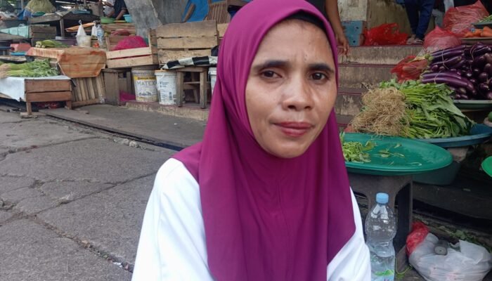 Pedagang di Maluku Tenggara Mengeluh Harga Plastik Terus Naik, Imbas Perang di Timur Tengah