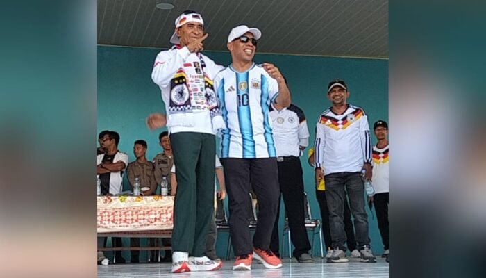 Meskipun Fans Fanatik Jerman, Wali kota Tual Pilih Kenakan Baju Netral di Konvoi Piala Dunia 2026 Peace From Kei