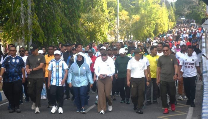 Semarak HUT Kota Tual, ASN dan Pelajar Antusias Ikuti Jalan Santai dan Fun Run
