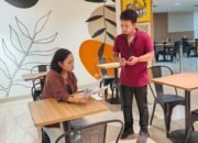 Bakso Malang Cak Eko Buka Gerai Kedua di Area Check-in Bandara Pattimura Ambon