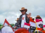 Bupati Maluku Tenggara Ajak Warga Sukseskan Gerakan Pembagian Bendera Merah Putih