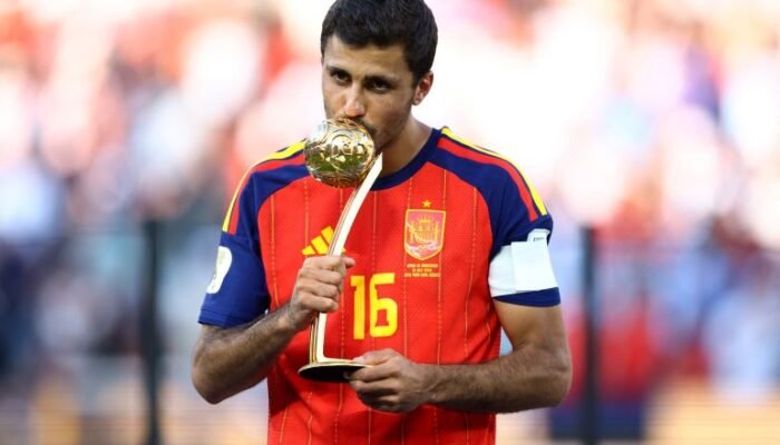 Rodri Sepakat ke Barcelona usai Man City Terima Penawaran Transfer