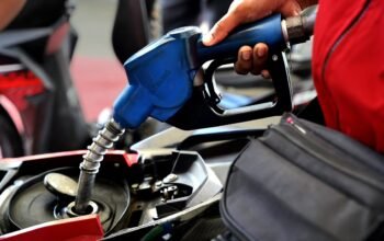 Mulai 1 Agustus, Harga Pertamax di Papua dan Maluku Turun Jadi Rp16.300 per Liter