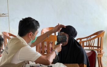 123 Warga Pesisir Asilulu-Maluku Tengah Dapat Pengobatan Mata Gratis, Mayoritas Lansia