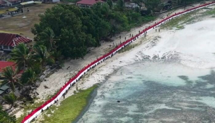 Merah Putih Membentang 500 Meter, Aboru Torehkan Momen Bersejarah di HUT ke-81 RI