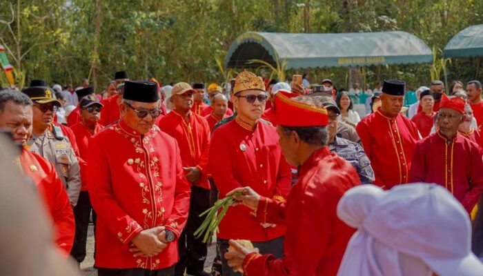Ziarah ke Makam Rat Ohoivur Jadi Cara Pemkab Maluku Tenggata Peringati Hari Nen Dit Sakmas