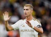 Ronaldo Desak Sanksi Seumur Hidup untuk Suporter Liga Arab Saudi yang Ejek Ruben Neves Soal Mendiang Jota