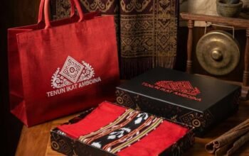 PLN UIW MMU Dorong Tenun Ikat Amboina dari Warisan Budaya Jadi Kekuatan Ekonomi