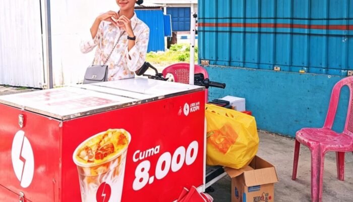 Kisah Nining, Mantan Ketua BEM di Kampus Tual yang Jualan Kopi demi Menuntaskan Kuliah