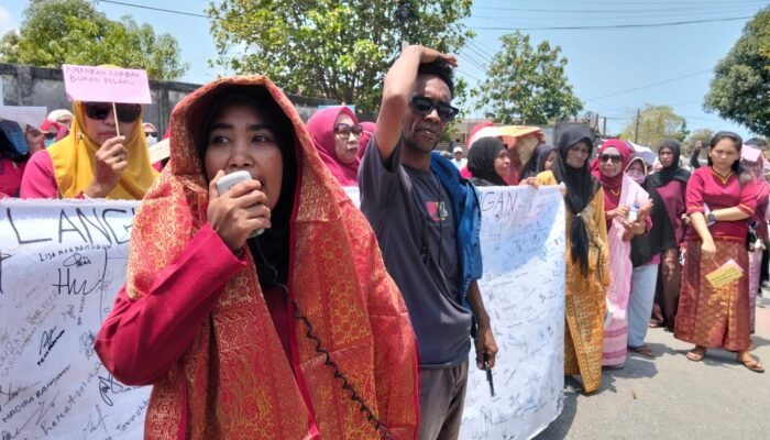Perempuan Kei Gelar Aksi di Polres Malra, Soroti Perlindungan Korban Kekerasan Seksual Anak