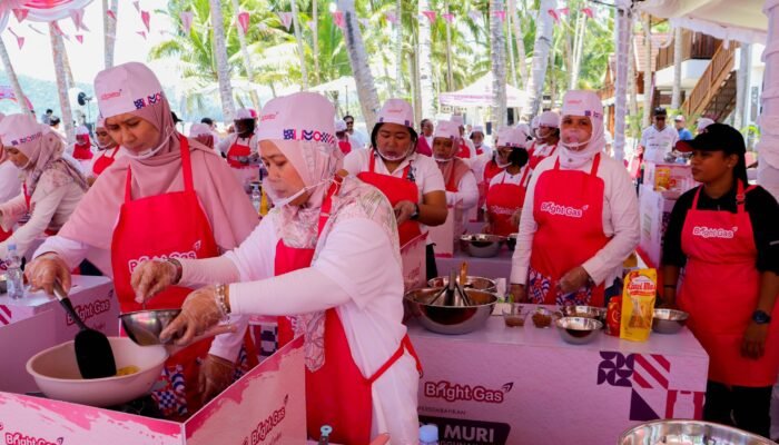 Pertamina Patra Niaga Bagikan 8.100 Porsi Makanan Serentak di 8 Kota, Termasuk di Jayapura