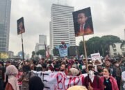Massa Aksi BEM UI & Koalisi Sipil Gelar Unjuk Rasa di Jakarta, Tolak Anggaran Populis hingga Desak Status Bencana Nasional