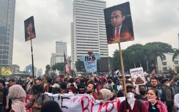 Massa Aksi BEM UI & Koalisi Sipil Gelar Unjuk Rasa di Jakarta, Tolak Anggaran Populis hingga Desak Status Bencana Nasional